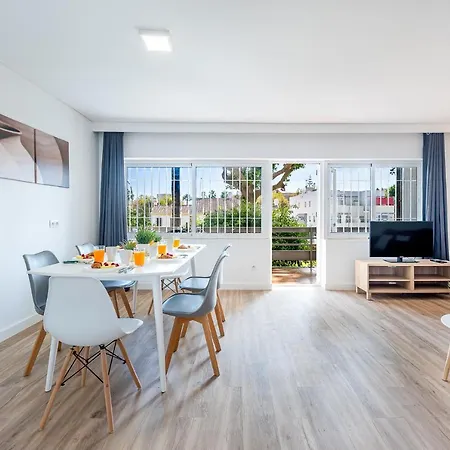 797 - Piso Reformado Con Amplia Terraza Carihue Daire Torremolinos